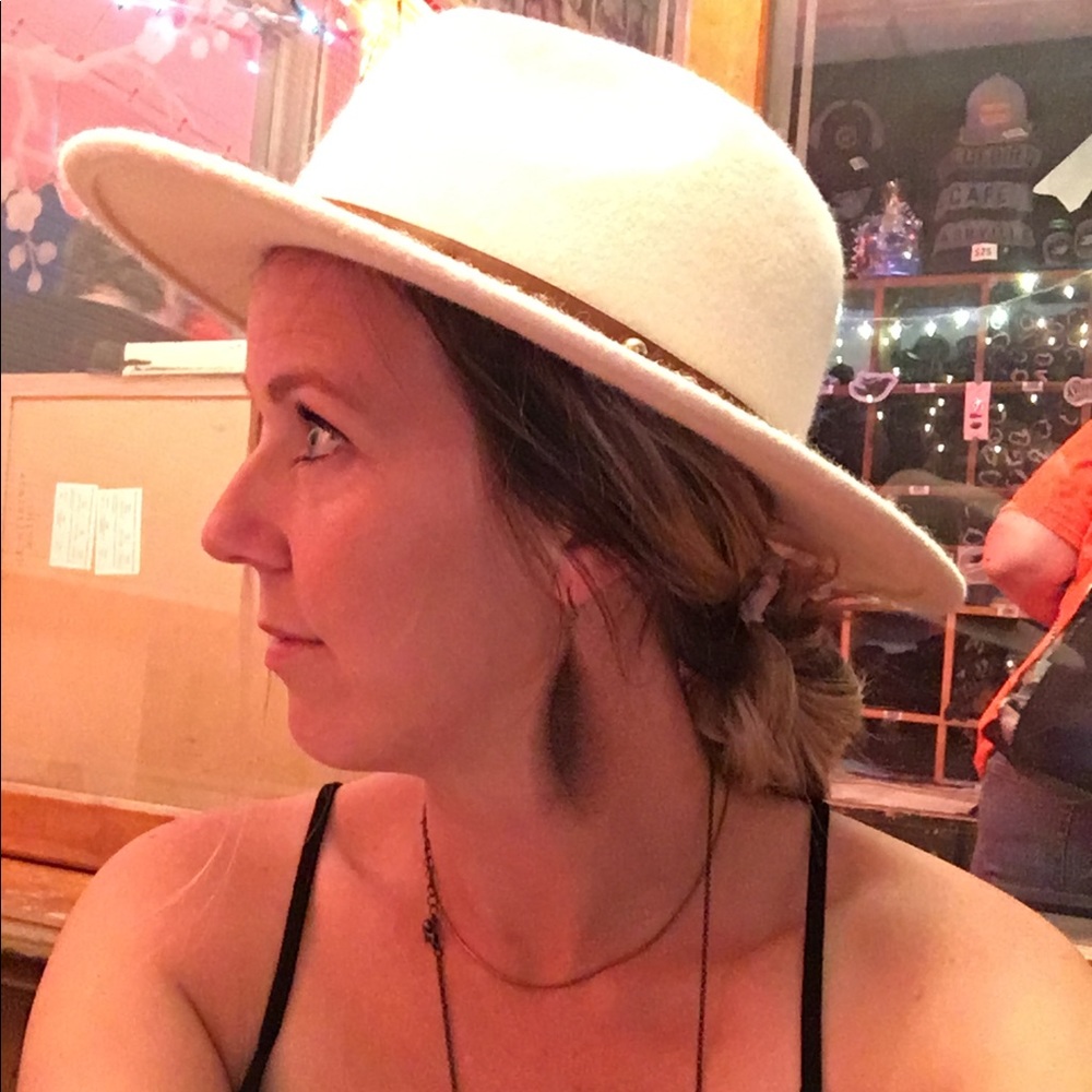 Meet your Posher, Stephanie